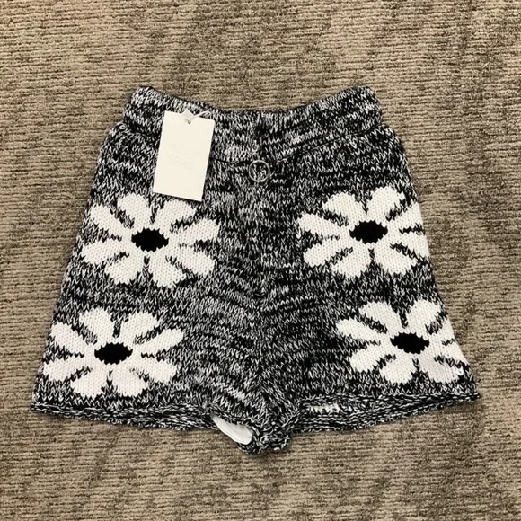 STORIA NWT Daisy Lounge set - Picture 6 of 10